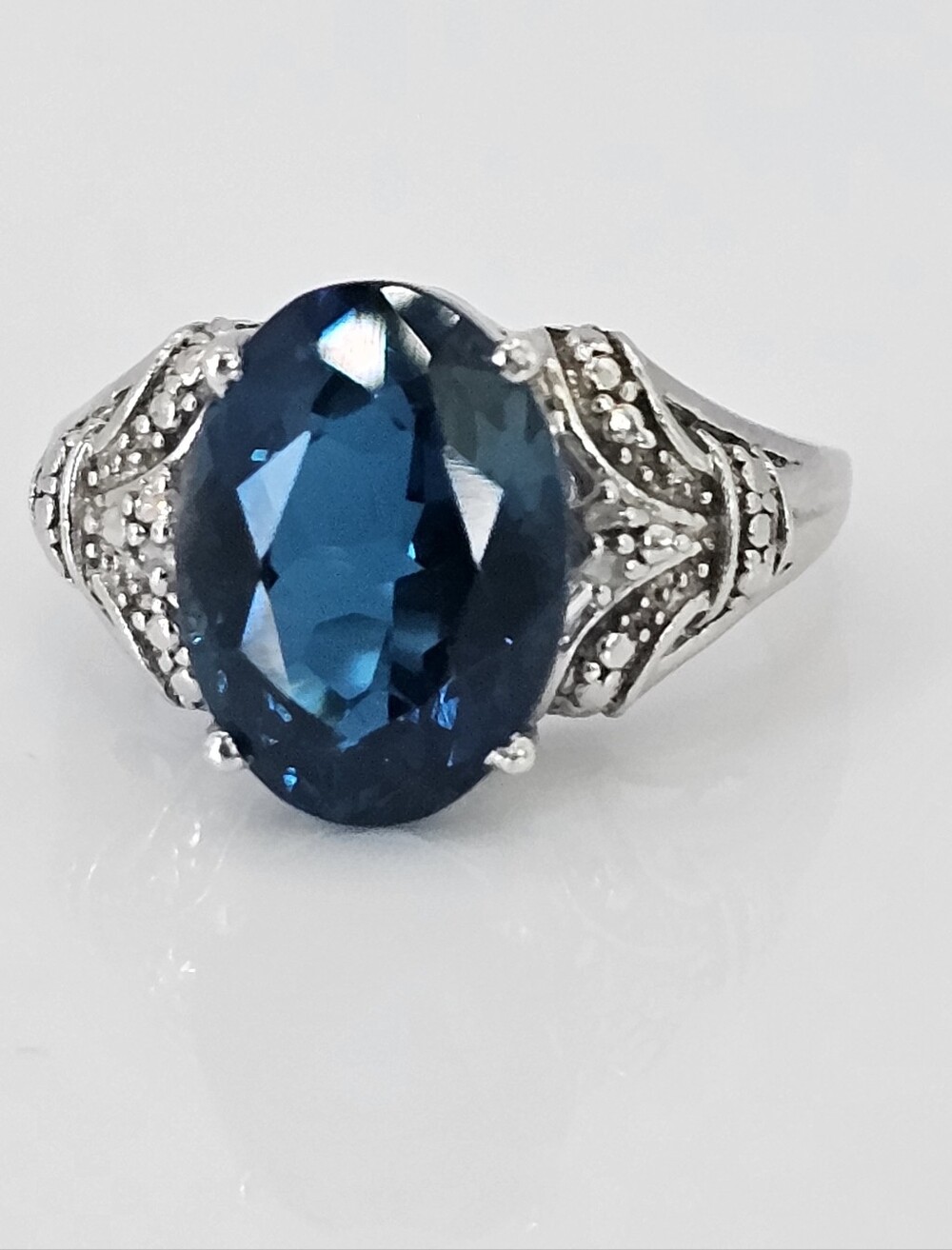 London Blue Topaz & Diamond Ring Sterling Silver Platinum Size 7!